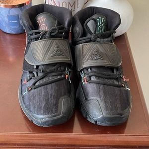 Nike Kyrie 5s Shot Clock